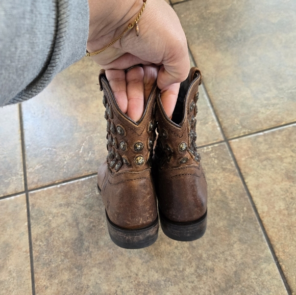 Frye Wyatt Disc Western Boot Womens 6.5 Brown Leather Cognac Studded short - Picture 4 of 13